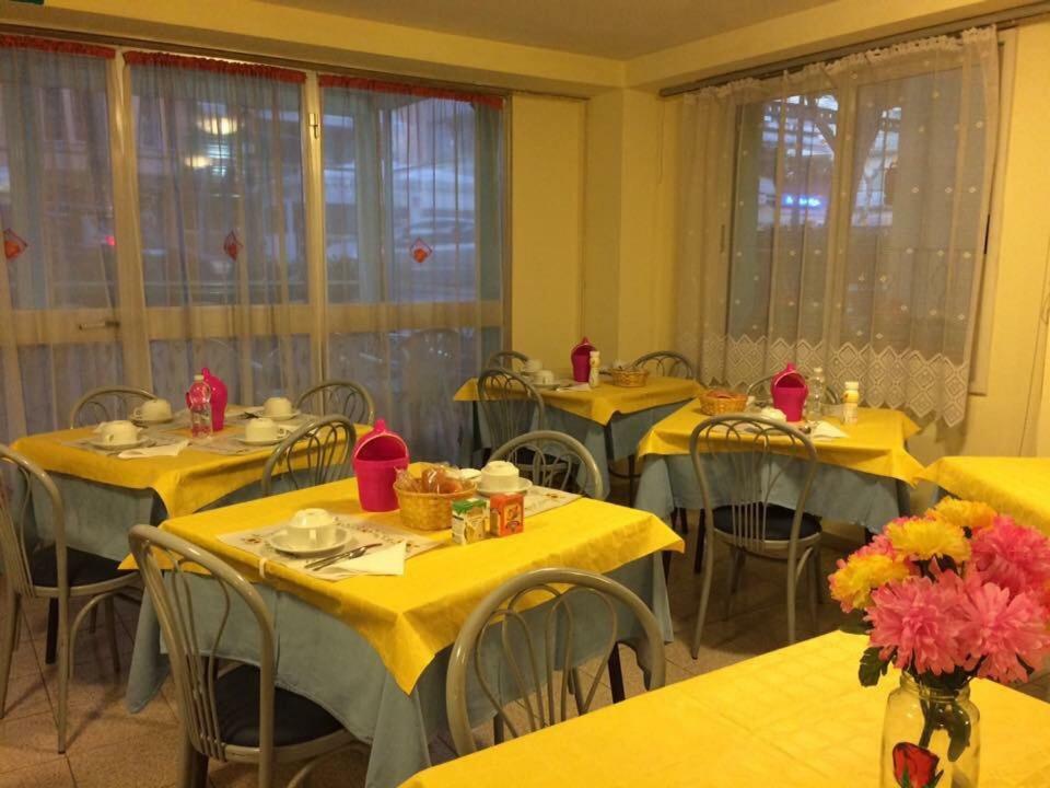 New Prophet Bed & Breakfast Cattolica Ngoại thất bức ảnh